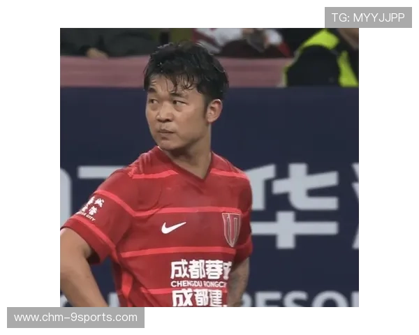 成都蓉城严鼎皓边路突破吸引防守注意:一场进攻艺术的慢热演绎 成都蓉城严鼎皓边路突破吸引防守注意:一场进攻艺术的慢热演绎