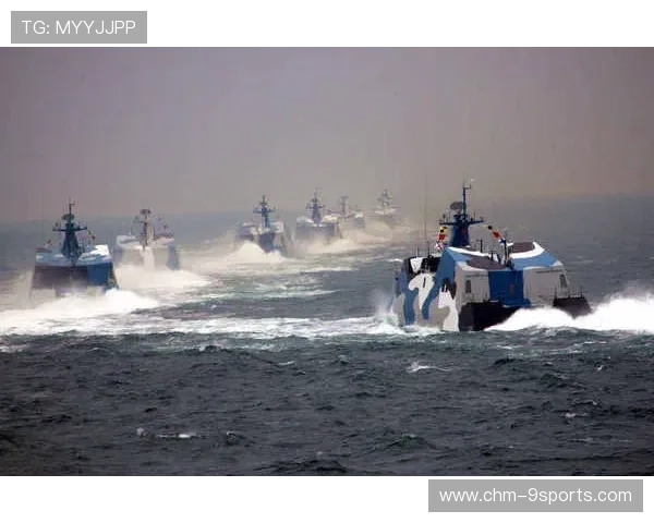 “快艇冲浪：东三叉湖赛场成为水上极限运动的标杆”